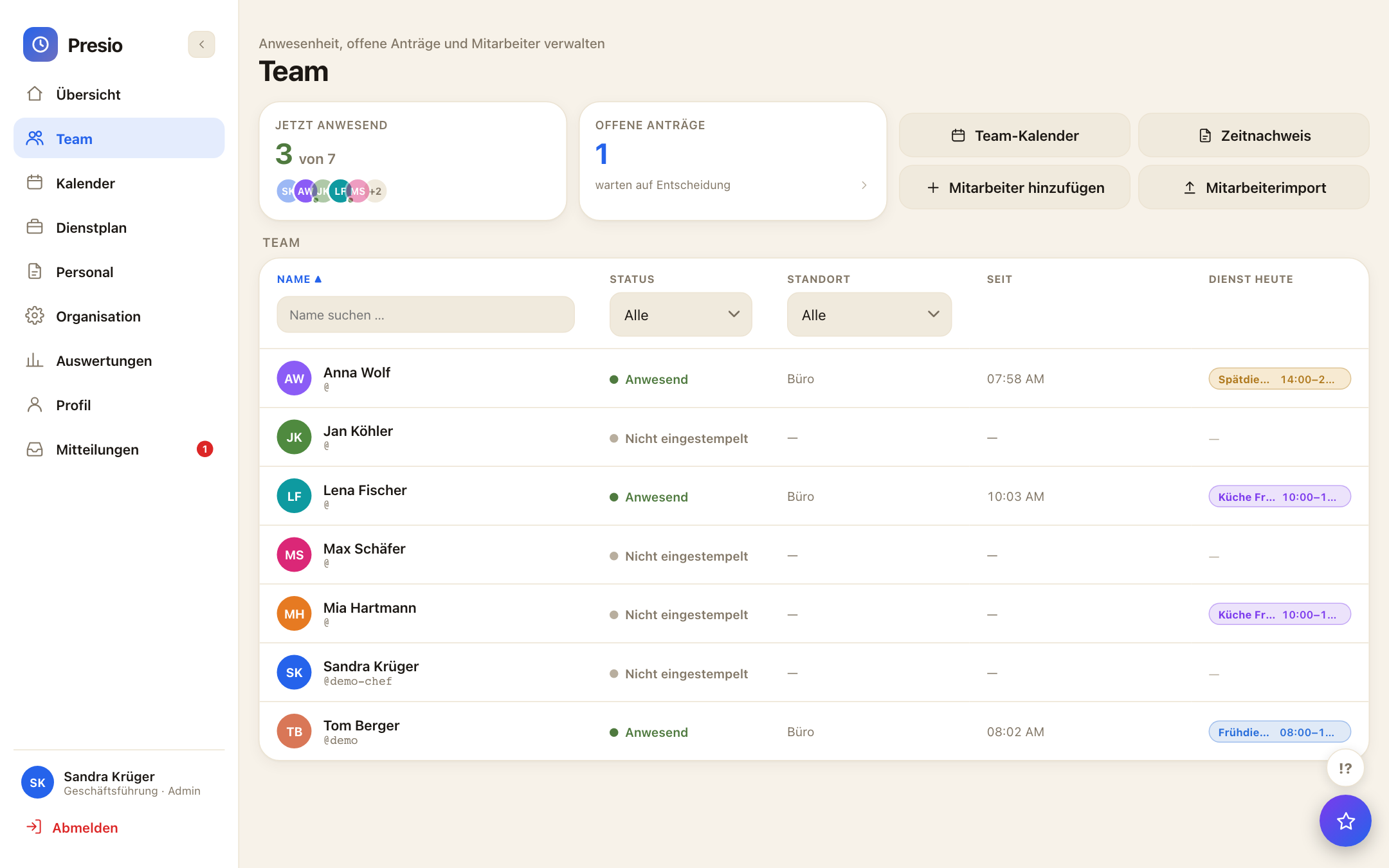 Team-Übersicht mit Anwesenheit, Standort und Stempelzeit je Mitarbeiter